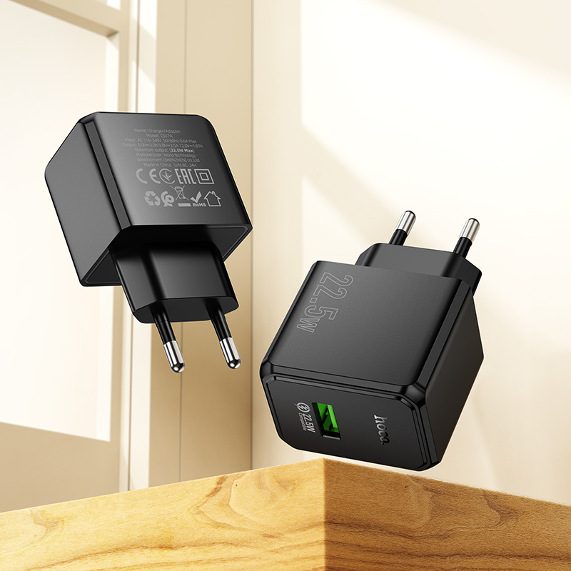 Telefono HOCO con ricarica rapida da 22,5 W e spina